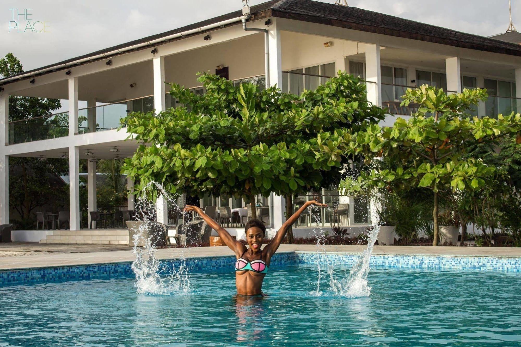 The Place Resort At Tokeh Beach Фрийтаун Екстериор снимка