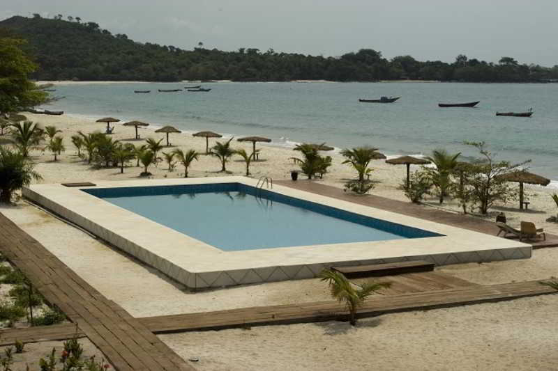 The Place Resort At Tokeh Beach Фрийтаун Екстериор снимка